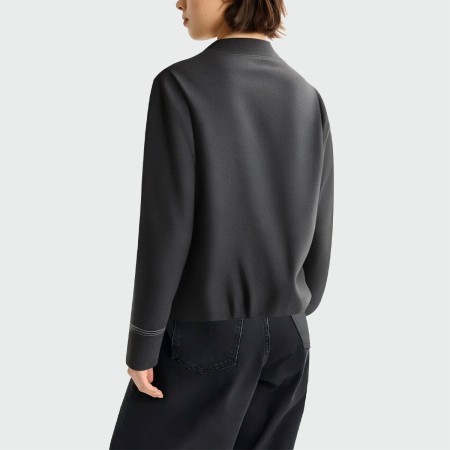 High-quality lightweight women's denim jacket