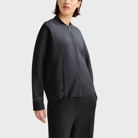 Blue zippered casual women's denim jacket