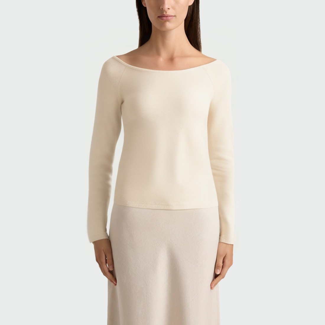 Fashionable beige polka dot women's long-sleeved top