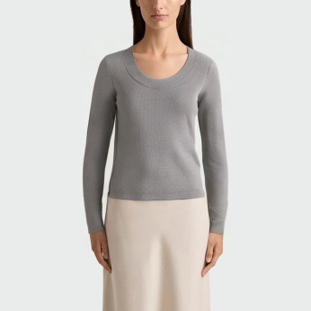 Grey knitted crew neck women's long-sleeved top