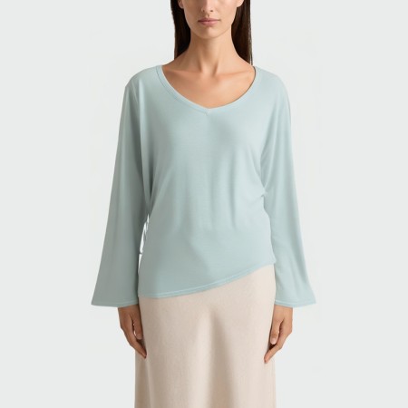 Asymmetrical solid color women's long-sleeved top