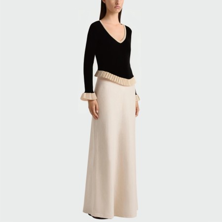 Fashionable V-neck ruffled women's long-sleeved top