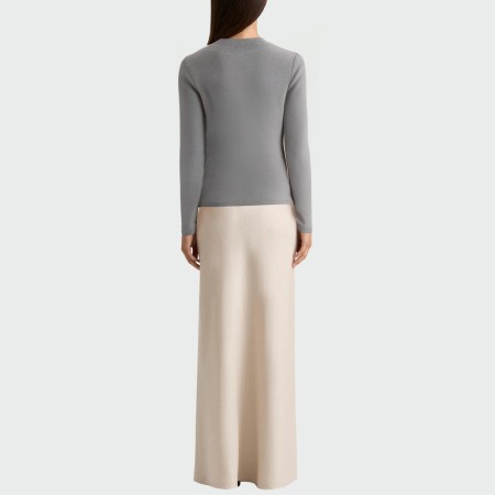 Grey knitted crew neck women's long-sleeved top