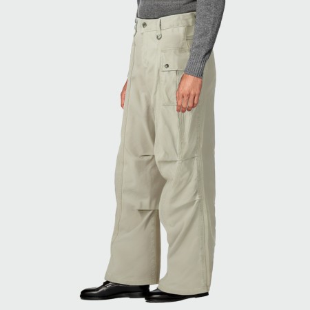 High street fashion men's flared trousers