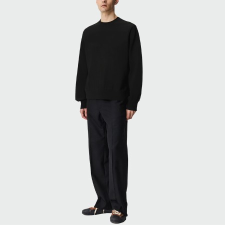 Black round neck loose men's long sleeve top